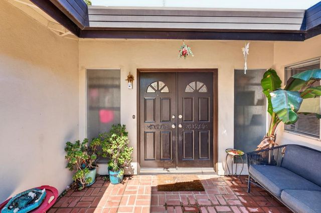2615 Water Tree Way, Sacramento, CA 95826