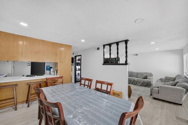 2615 Water Tree Way, Sacramento, CA 95826