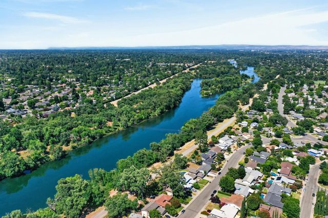 2615 Water Tree Way, Sacramento, CA 95826