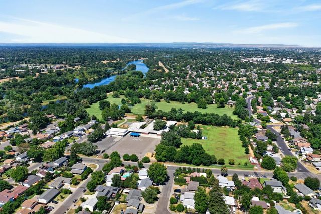 2615 Water Tree Way, Sacramento, CA 95826