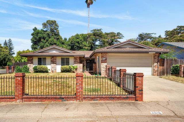 2615 Water Tree Way, Sacramento, CA 95826