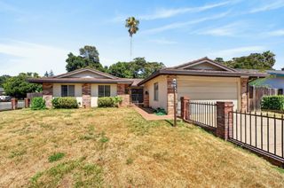 2615 Water Tree Way, Sacramento, CA 95826