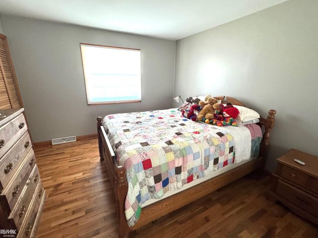 3915 Gregory Road, Iosco Twp, MI 48137