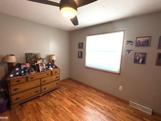 3915 Gregory Road, Iosco Twp, MI 48137