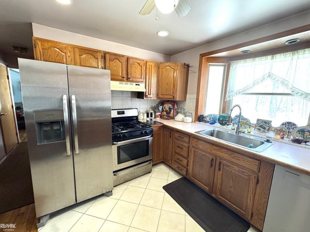 3915 Gregory Road, Iosco Twp, MI 48137