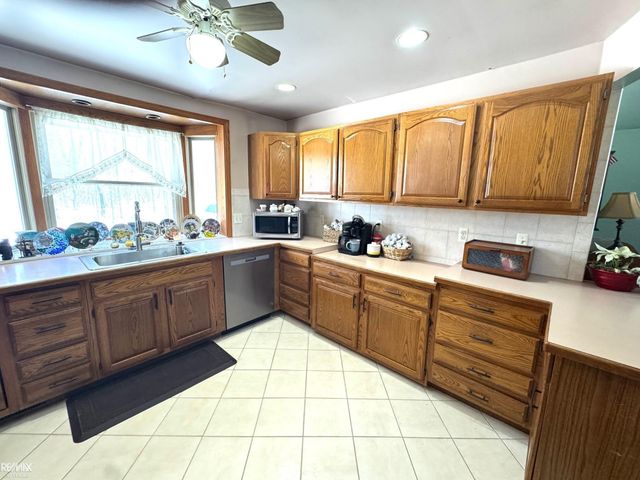 3915 Gregory Road, Iosco Twp, MI 48137