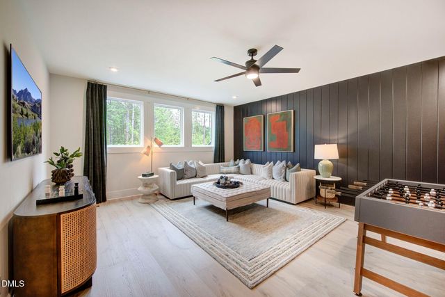 1912 Lawrence Rd, Hillsborough, NC 27278