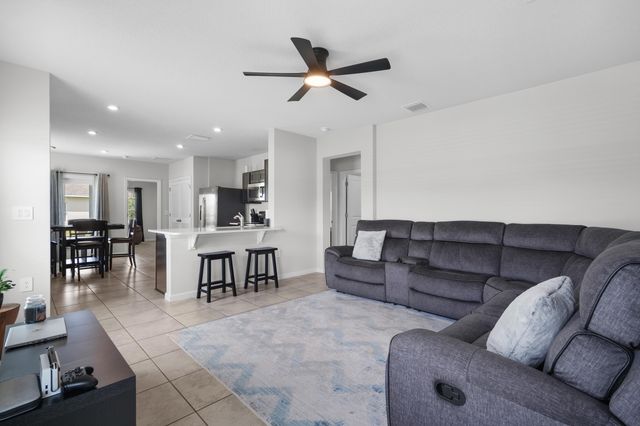 521 Cherimoya Street, Fort Pierce, FL 34981