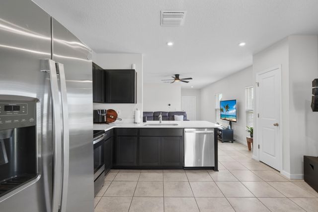 521 Cherimoya Street, Fort Pierce, FL 34981