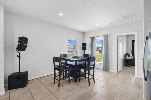 521 Cherimoya Street, Fort Pierce, FL 34981