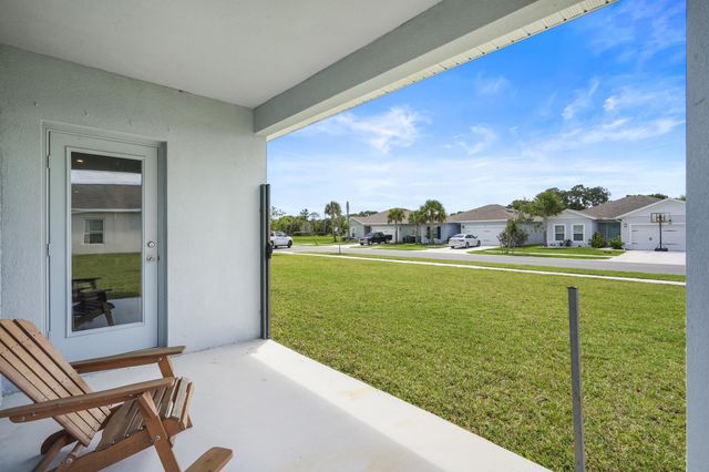 521 Cherimoya Street, Fort Pierce, FL 34981