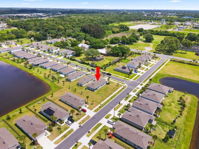 521 Cherimoya Street, Fort Pierce, FL 34981