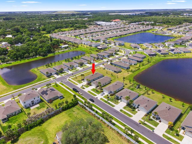 521 Cherimoya Street, Fort Pierce, FL 34981