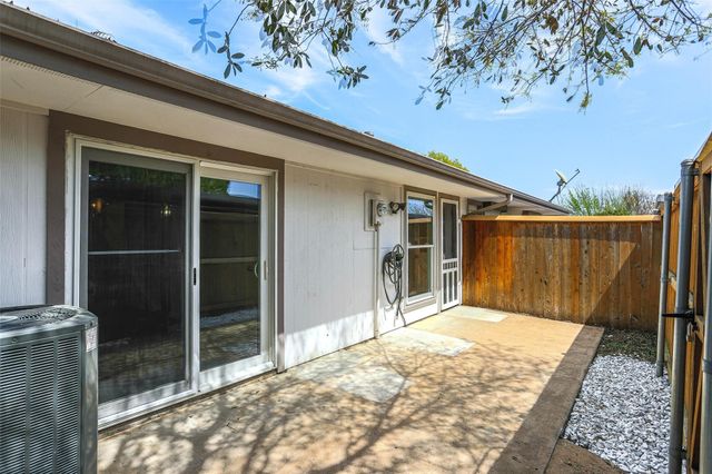 13706 Flagstone Lane, Dallas, TX 75240