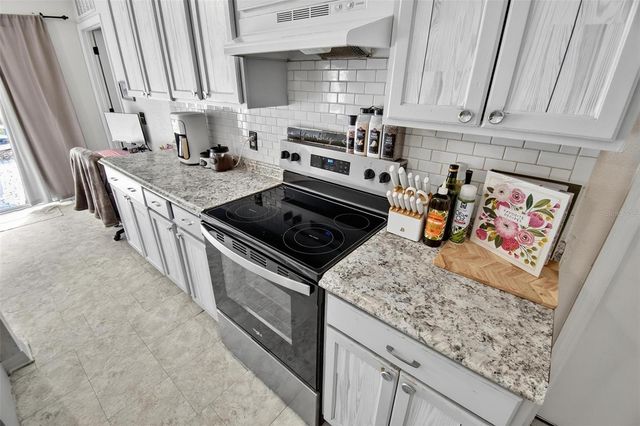 195 PARKVIEW DRIVE, Palm Coast, FL 32164