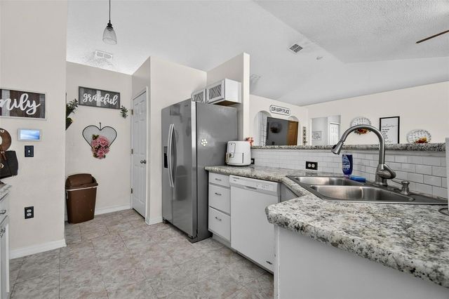 195 PARKVIEW DRIVE, Palm Coast, FL 32164