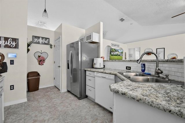 195 PARKVIEW DRIVE, Palm Coast, FL 32164