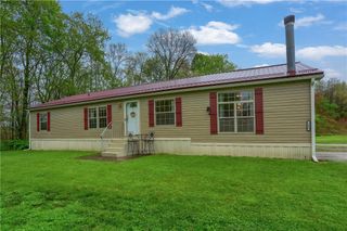 123 Merle Ln, Scott Twp, PA 16101