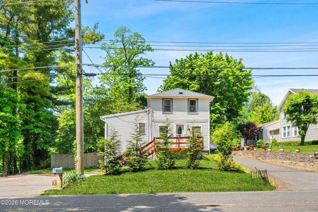 68 Waterworks Road, Freehold, NJ 07728