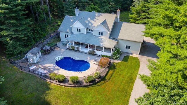 49 Barkit Kennel Road, Pleasant Valley, NY 12569