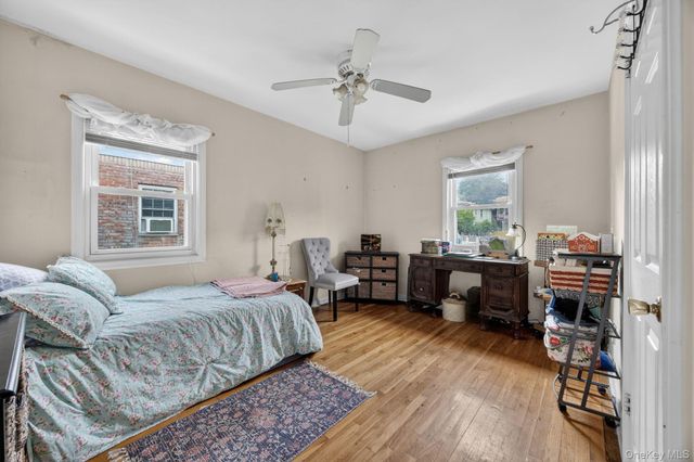 207 Clunie Avenue, Yonkers, NY 10703