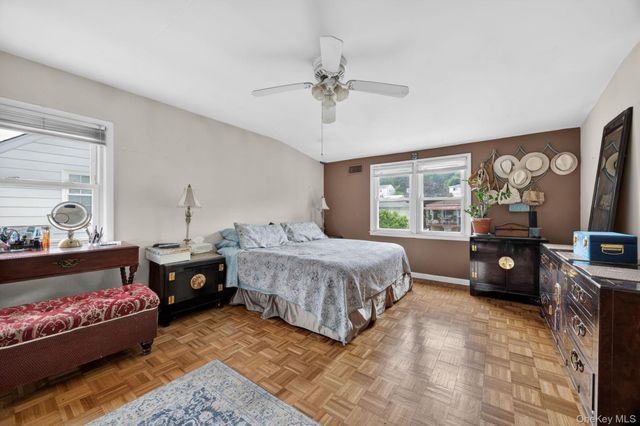 207 Clunie Avenue, Yonkers, NY 10703