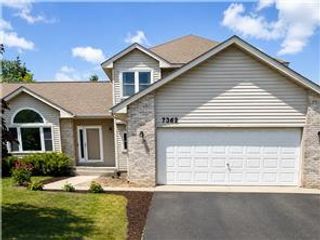 7362 51st Street N, Oakdale, MN 55128