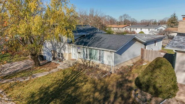 6036 Rob Roy Drive, Oak Forest, IL 60452