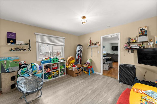 6036 Rob Roy Drive, Oak Forest, IL 60452