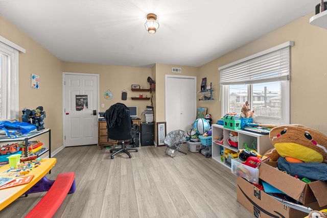 6036 Rob Roy Drive, Oak Forest, IL 60452