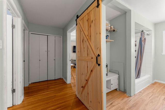 6036 Rob Roy Drive, Oak Forest, IL 60452