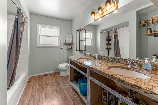 6036 Rob Roy Drive, Oak Forest, IL 60452