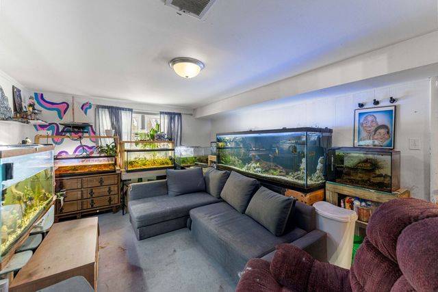 6036 Rob Roy Drive, Oak Forest, IL 60452