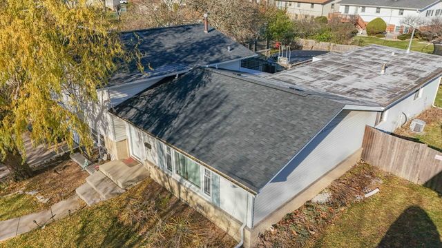 6036 Rob Roy Drive, Oak Forest, IL 60452