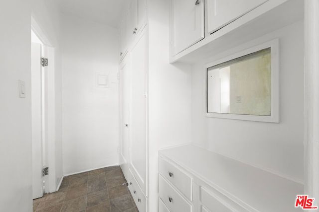 2335 Miramar Street, Los Angeles, CA 90057