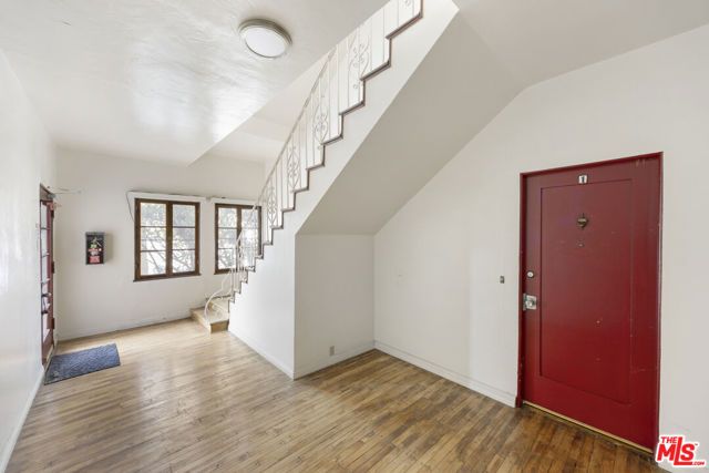 2335 Miramar Street, Los Angeles, CA 90057