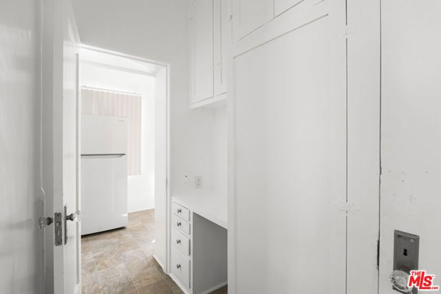 2335 Miramar Street, Los Angeles, CA 90057