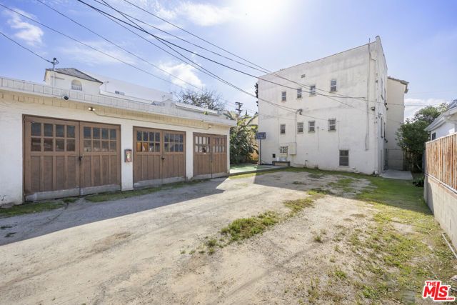 2335 Miramar Street, Los Angeles, CA 90057