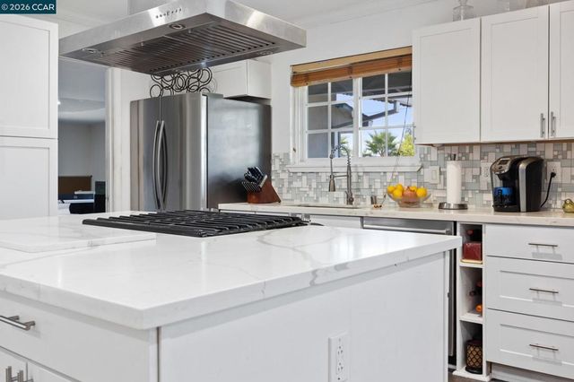993 Argenta Court, Pacheco, CA 94553