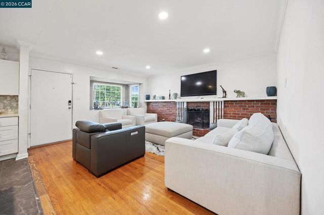 993 Argenta Court, Pacheco, CA 94553