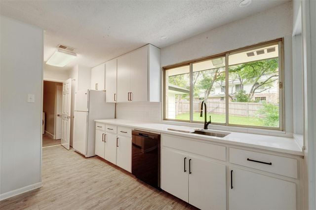 8001 Ceberry DR, Austin, TX 78759