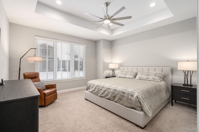 7484 Gramercy Circle, West Bloomfield Charter Township, MI 48322