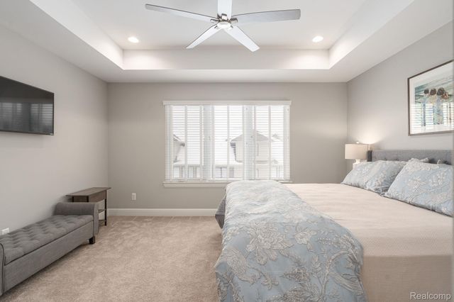 7484 Gramercy Circle, West Bloomfield Charter Township, MI 48322