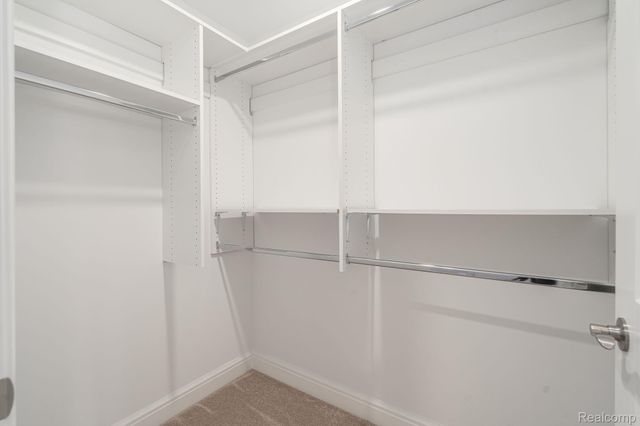 7484 Gramercy Circle, West Bloomfield Charter Township, MI 48322