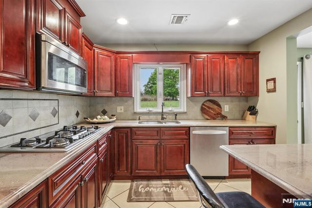 921 Linwood Avenue, Ridgewood, NJ 07450