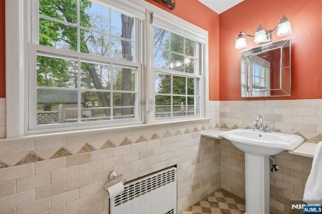 921 Linwood Avenue, Ridgewood, NJ 07450
