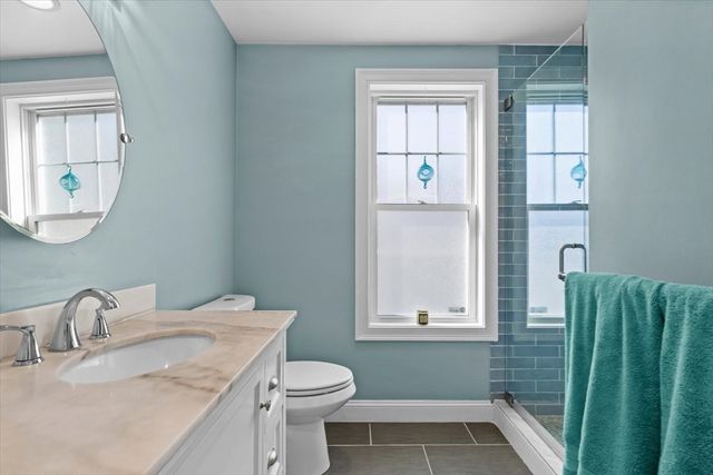 40 Catherine St 1, Boston, MA 02131