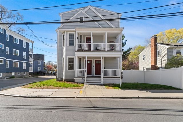 40 Catherine St 1, Boston, MA 02131