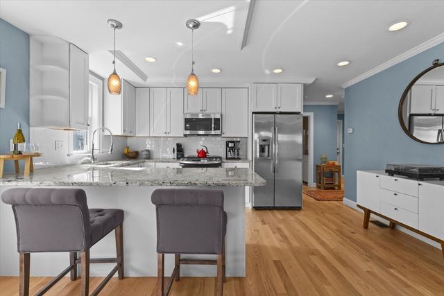 40 Catherine St 1, Boston, MA 02131