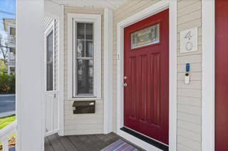 40 Catherine St 1, Boston, MA 02131